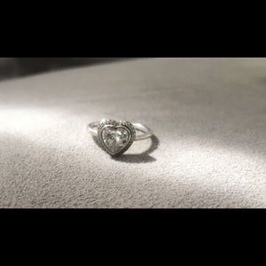 Pandora ring